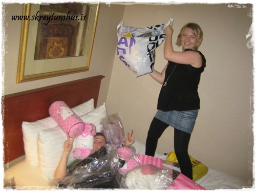 229149_1051085324435_6893_n