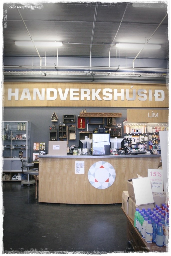 01-www.skreytumhus.is-012 (FILEminimizer)