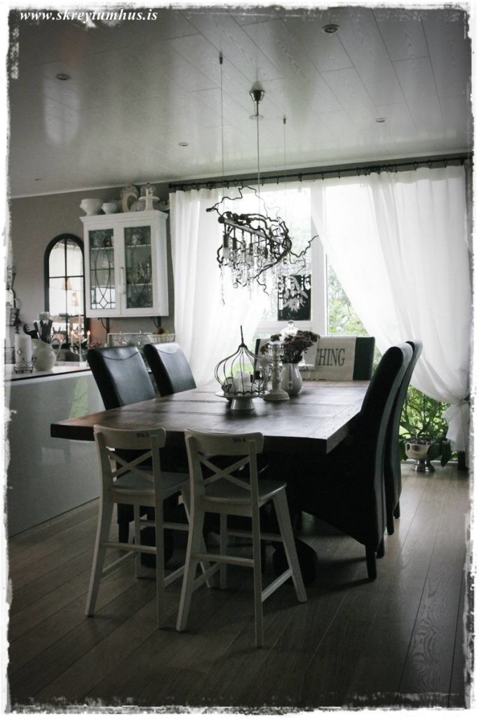 02-www.skreytumhus.is-001