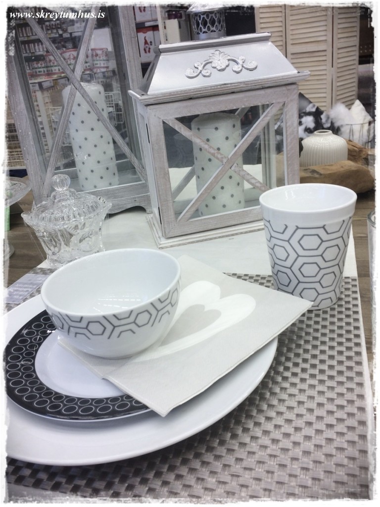 10-www.skreytumhus.is-009 (FILEminimizer)