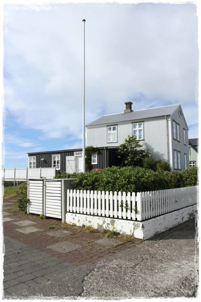 www.skreytumhus.is-055