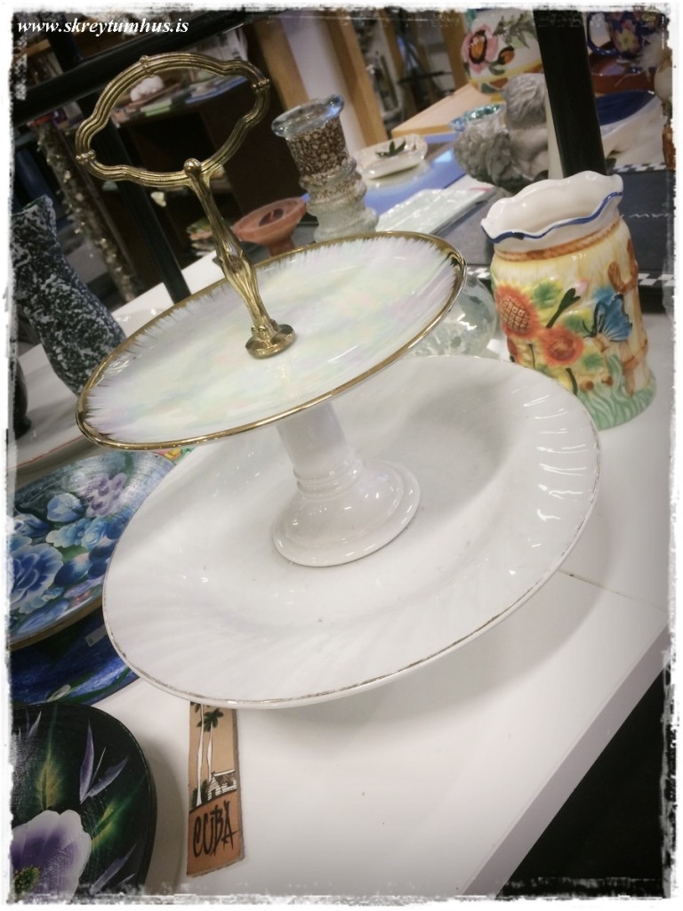 02-www.skreytumhus.is-001 (FILEminimizer)