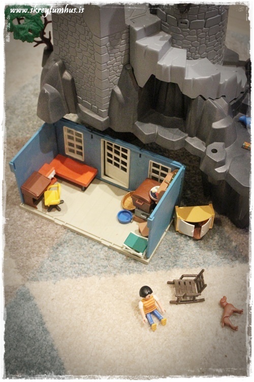 www.skreytumhus.is-040