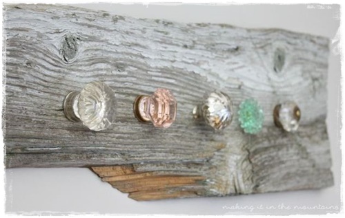 diy-barn-wood-jewelry-hanger-crafts-organizing-wall-decor (1)