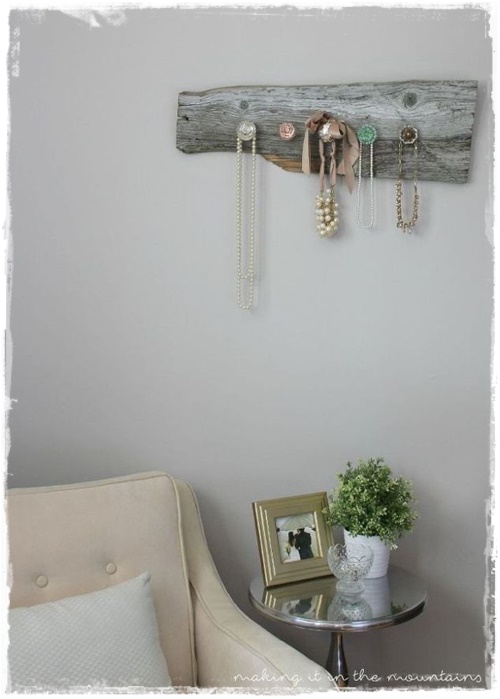 diy-barn-wood-jewelry-hanger-crafts-organizing-wall-decor (2)