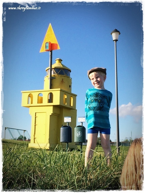 12-www.skreytumhus.is-001