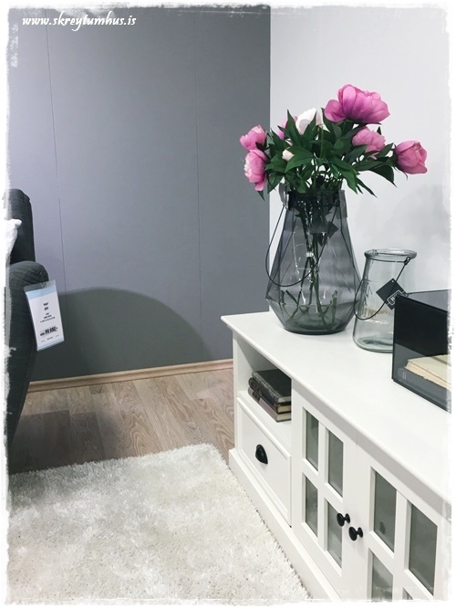 084-www.skreytumhus.is-083