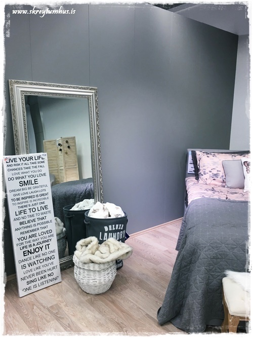 104-www.skreytumhus.is-103