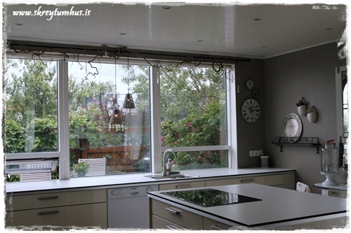 02-www.skreytumhus.is-001