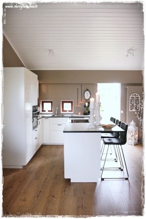 195-www.skreytumhus.is-090