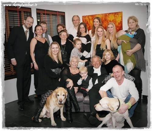 701955_4744775090645_1556247290_o